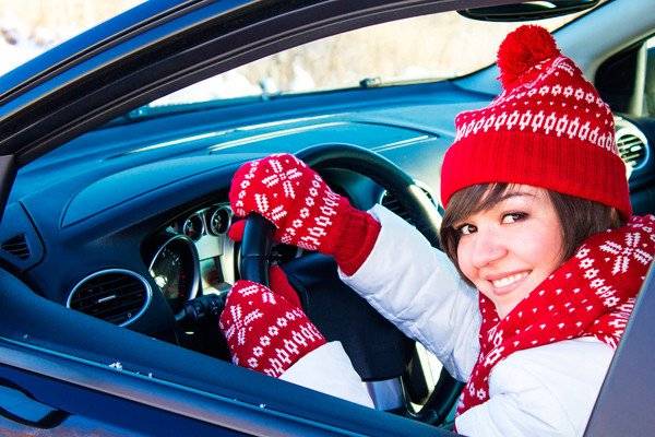 Как правильно водить автомобиль зимой - фото