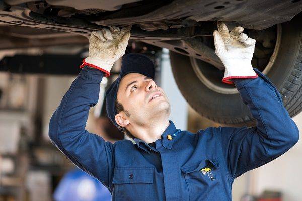 Как проводить гарантийный ремонт автомобиля - фото
